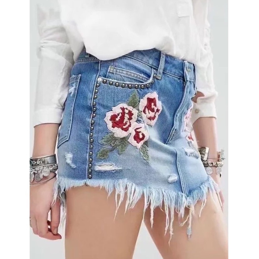 FREE PEOPLE Wild Rose Embroidered Miniskirt - Picture 4 of 10